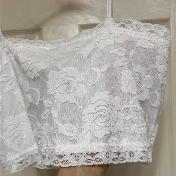 Pure Style Lace Crop Top White Semi-Sheer Gorgeous Rose Floral Lace Overlay M - Picture 9 of 10